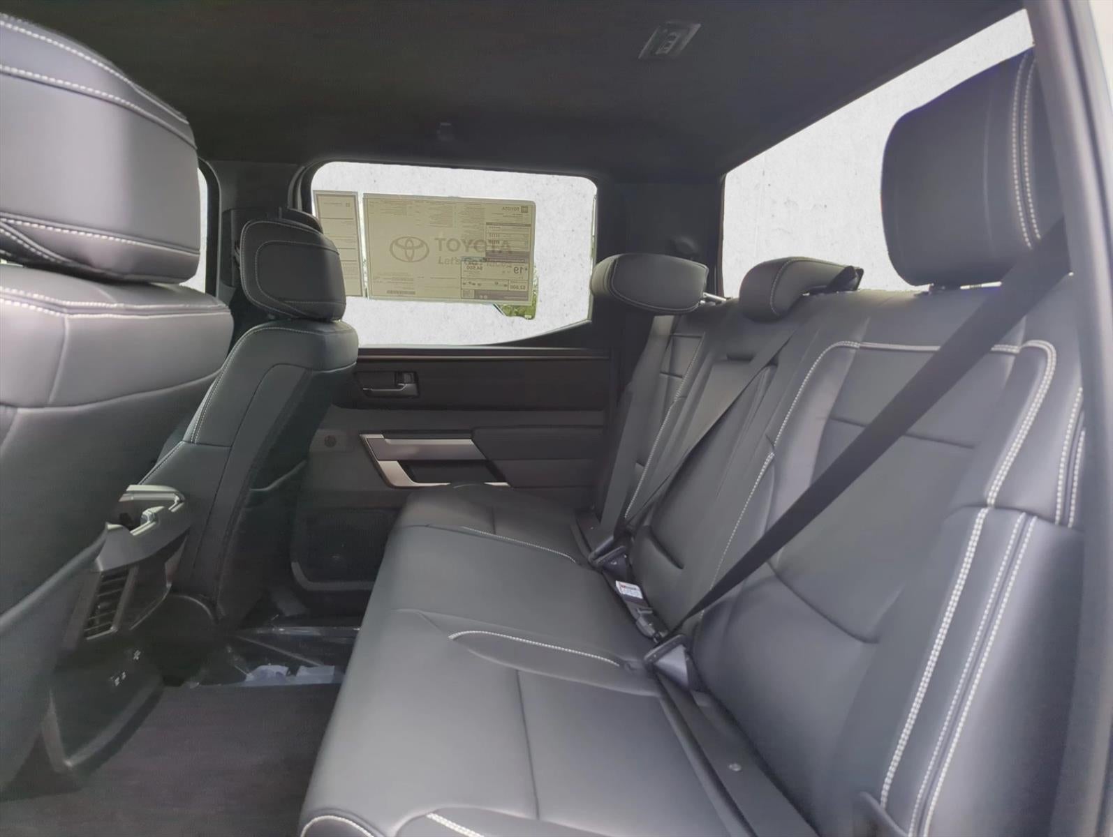 2026 Toyota Tundra 4WD 4WD SR5 CrewMax 5.5' Bed (SE)