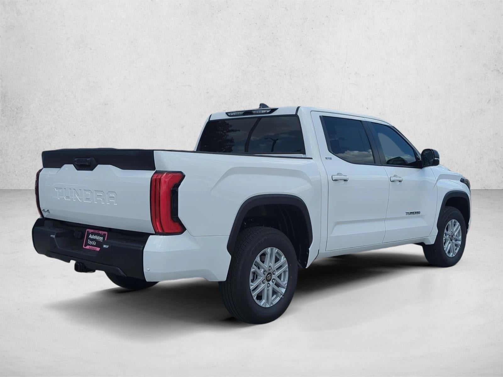 2026 Toyota Tundra 4WD 4WD SR5 CrewMax 5.5' Bed (SE)