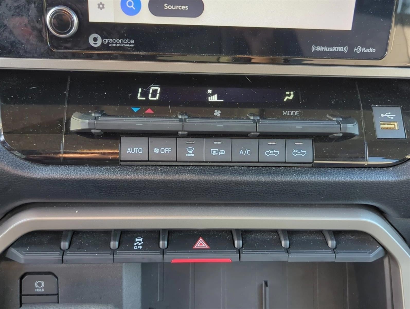 2022 Toyota Tundra 4WD 4WD SR5 CrewMax 5.5' Bed (SE)