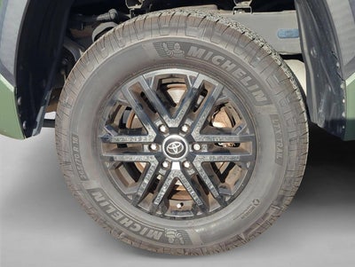 2022 Toyota Tundra 4WD 4WD SR5 CrewMax 5.5' Bed (SE)
