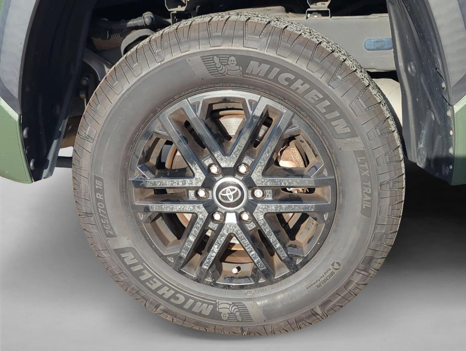 2022 Toyota Tundra 4WD 4WD SR5 CrewMax 5.5' Bed (SE)