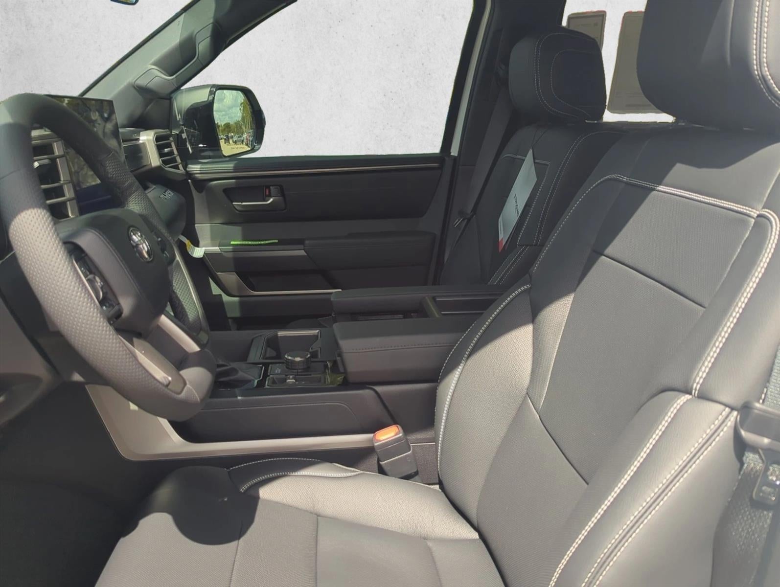 2026 Toyota Tundra 4WD 4WD SR5 CrewMax 5.5' Bed (SE)