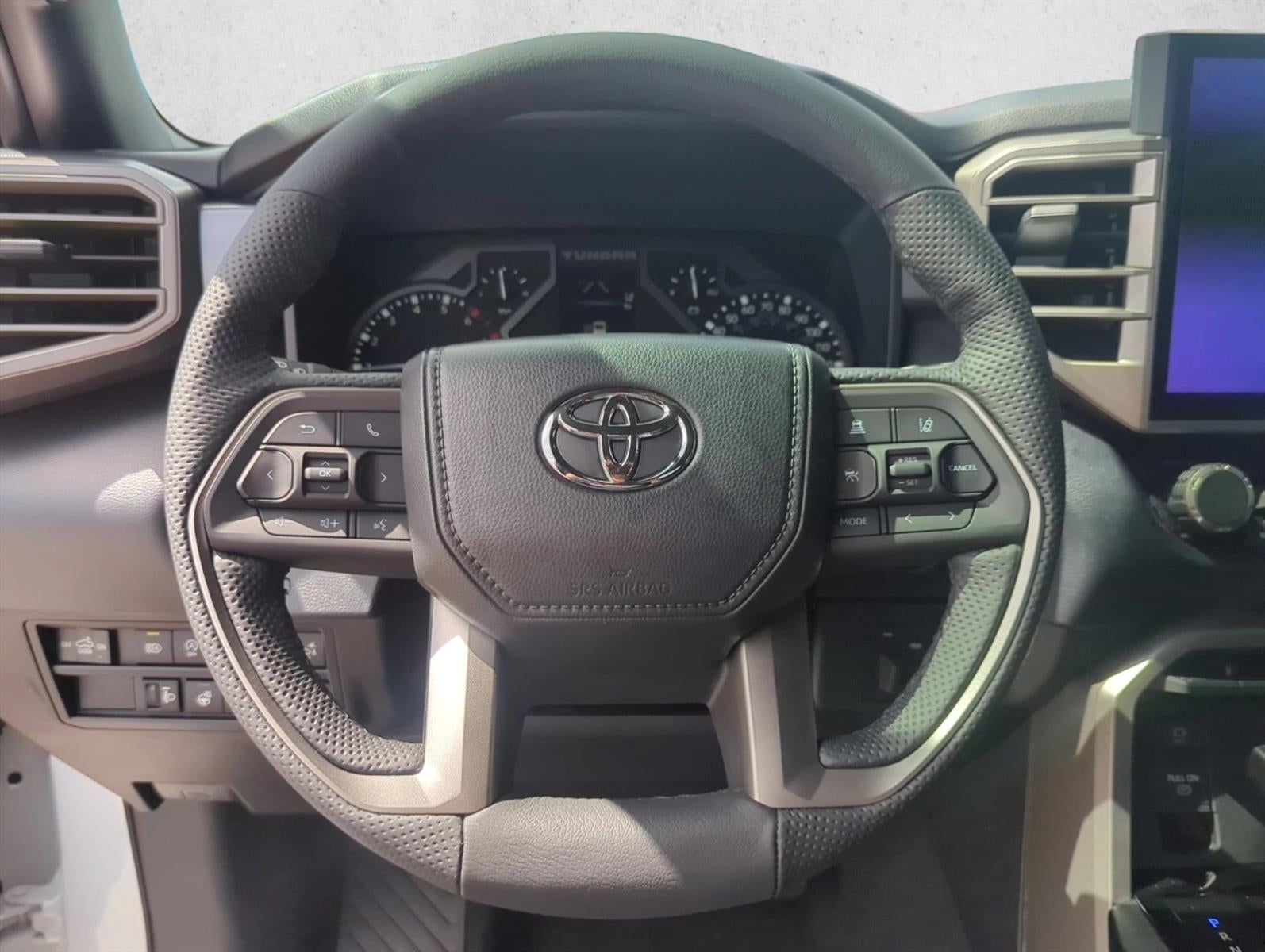 2026 Toyota Tundra 4WD 4WD SR5 CrewMax 5.5' Bed (SE)