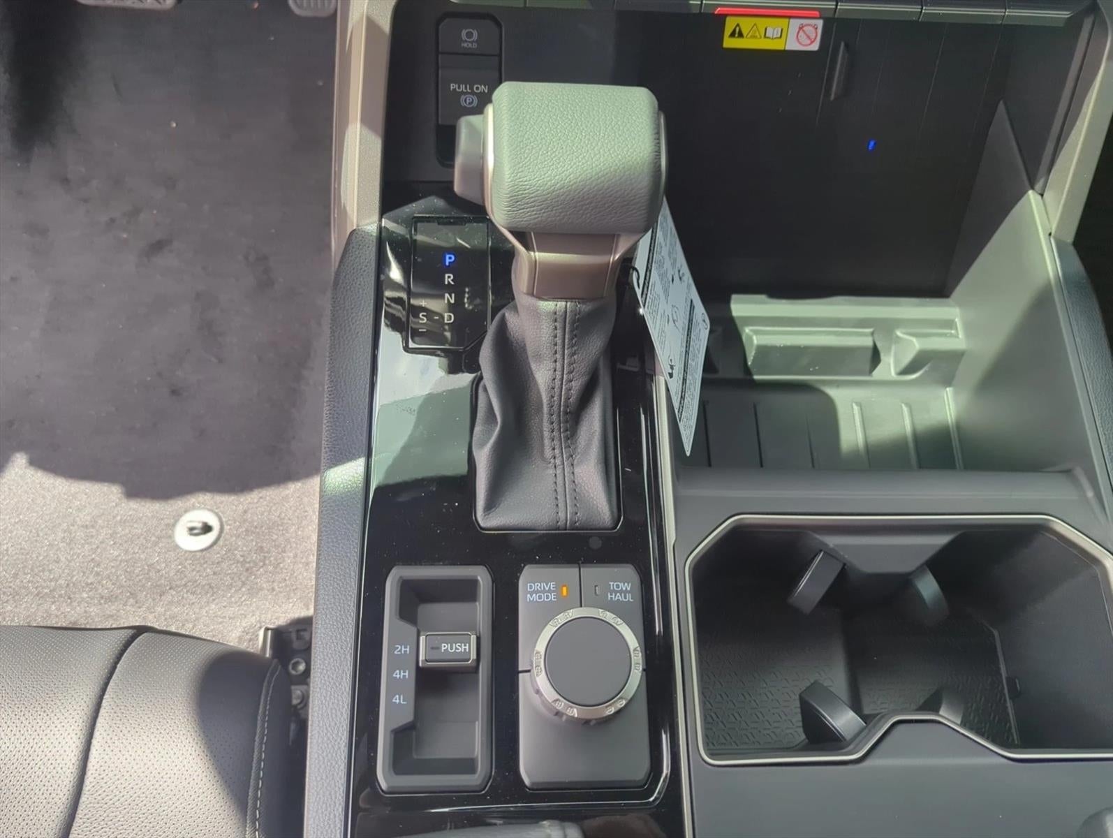 2026 Toyota Tundra 4WD 4WD SR5 CrewMax 5.5' Bed (SE)