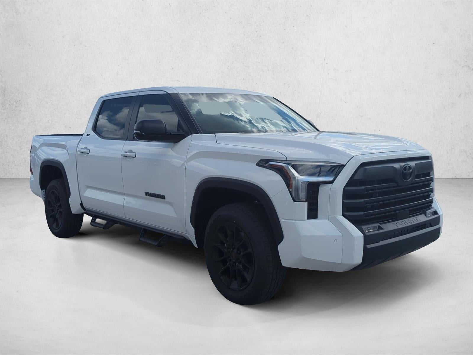 2026 Toyota Tundra 4WD 4WD SR5 CrewMax 5.5' Bed (SE)