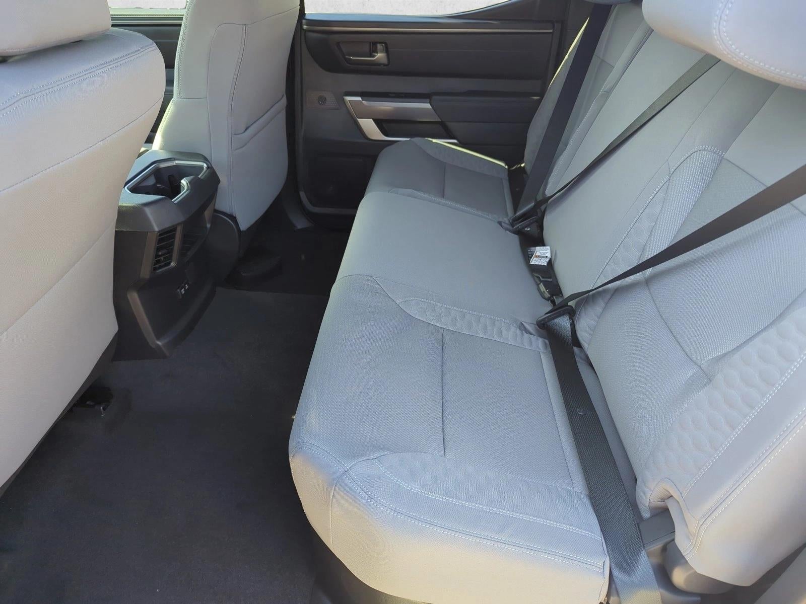 2025 Toyota Tundra 4WD 4WD SR5 CrewMax 5.5' Bed (SE)