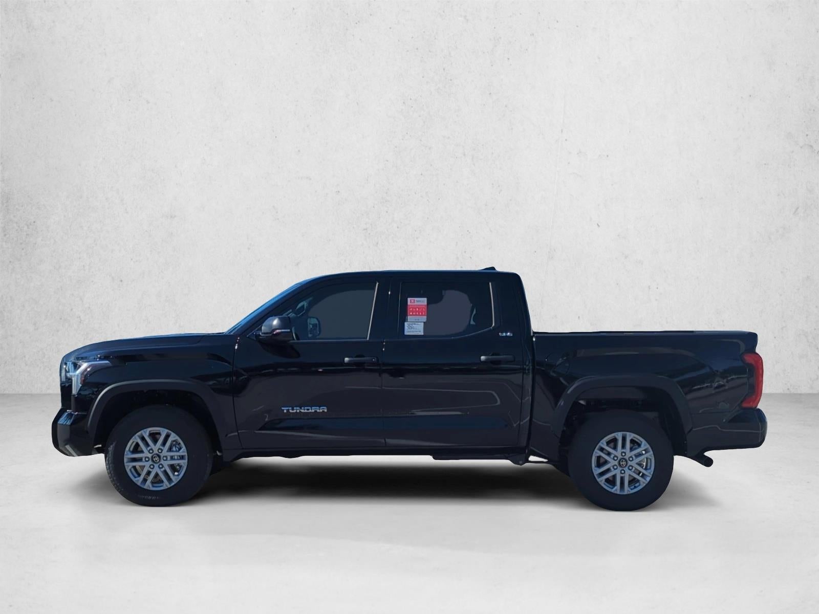 2025 Toyota Tundra 4WD 4WD SR5 CrewMax 5.5' Bed (SE)