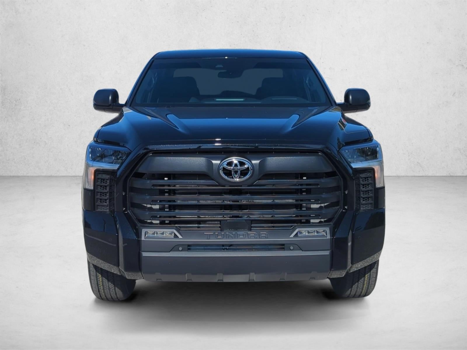2025 Toyota Tundra 4WD 4WD SR5 CrewMax 5.5' Bed (SE)