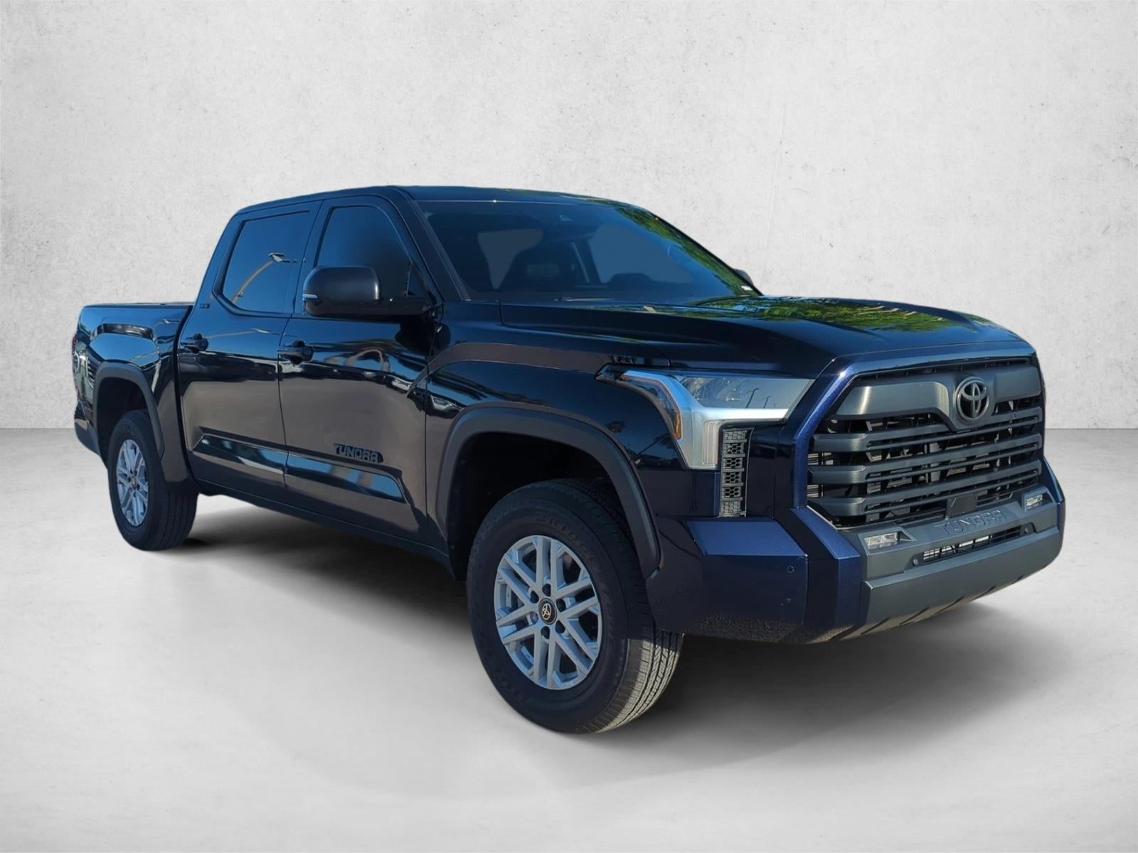 2023 Toyota Tundra 4WD 4WD SR5 CrewMax 5.5' Bed (SE)