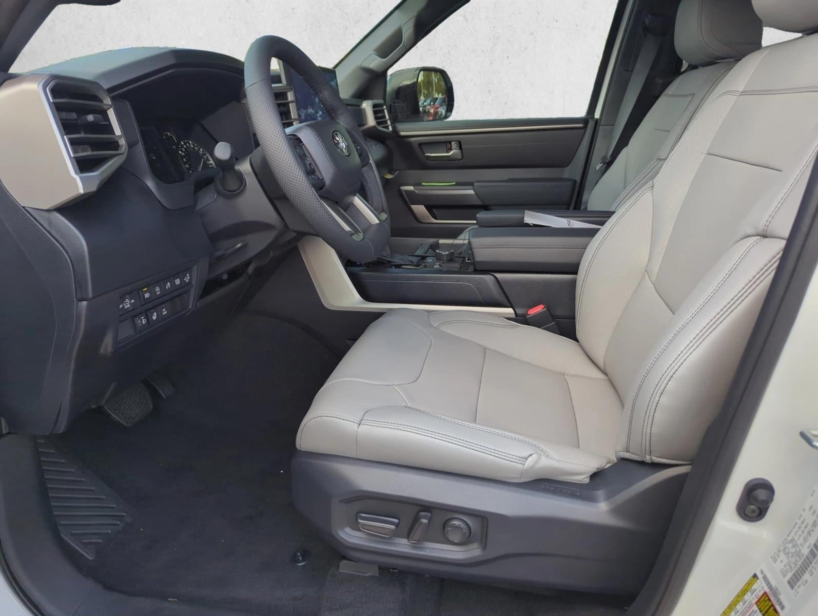 2026 Toyota Tundra 4WD 4WD SR5 CrewMax 5.5' Bed (SE)