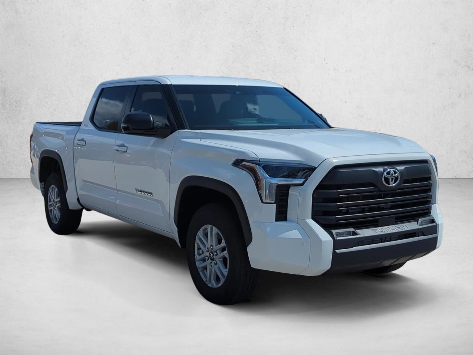 2026 Toyota Tundra 4WD 4WD SR5 CrewMax 5.5' Bed (SE)