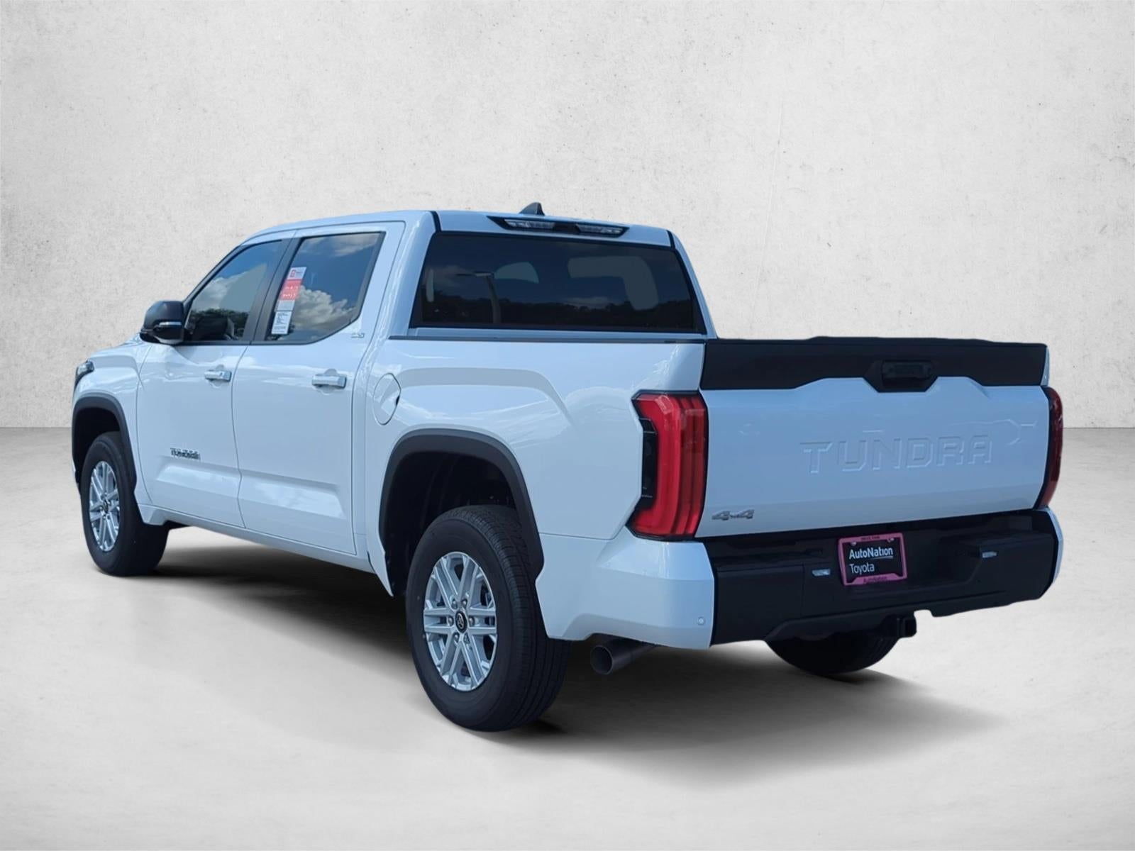 2026 Toyota Tundra 4WD 4WD SR5 CrewMax 5.5' Bed (SE)
