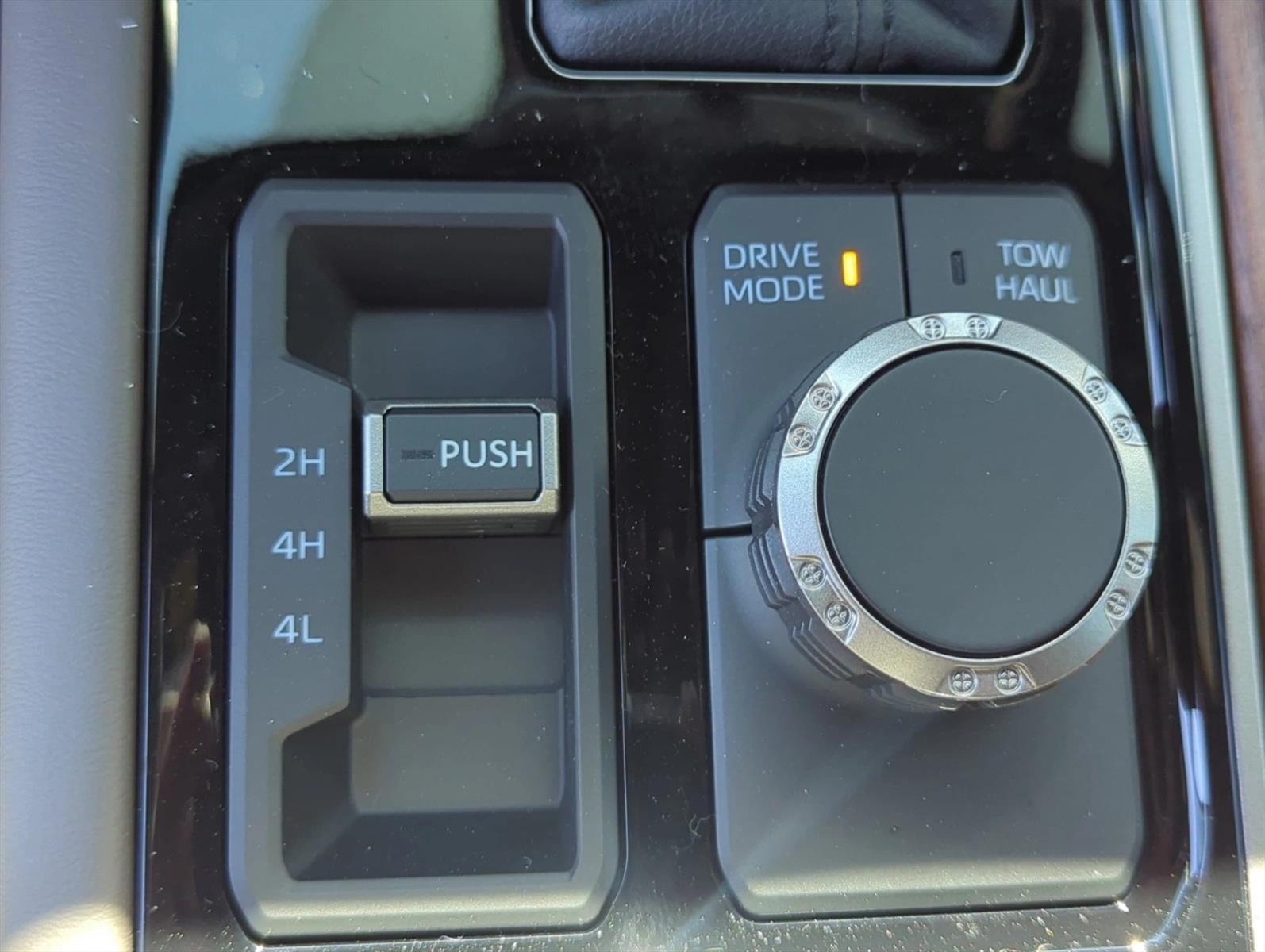 2026 Toyota Tundra 4WD 4WD 1794 Edition CrewMax 5.5' Bed (Natl)