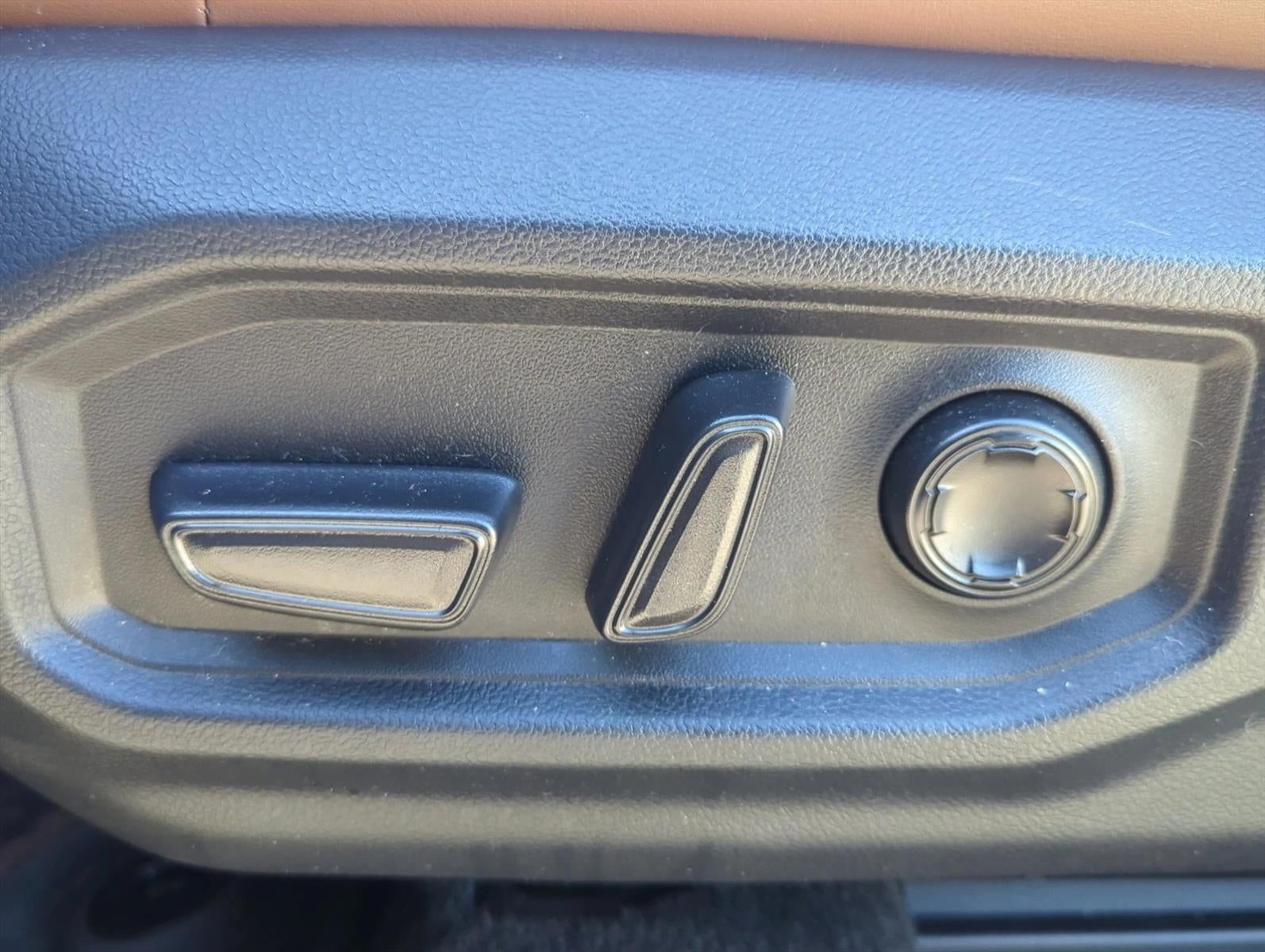 2024 Toyota Tundra 4WD 4WD 1794 Edition Hybrid CrewMax 5.5' Bed (Natl)