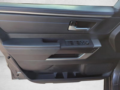 2022 Toyota Tundra 2WD 2WD Platinum CrewMax 5.5' Bed (SE)