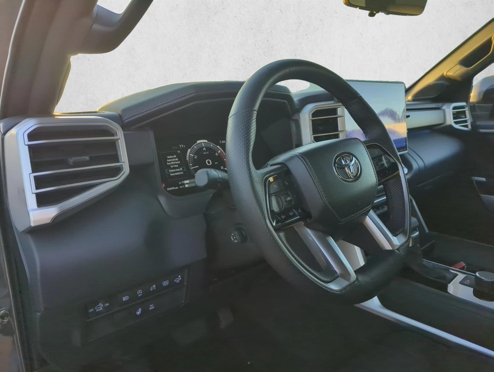 2022 Toyota Tundra 2WD 2WD Platinum CrewMax 5.5' Bed (SE)