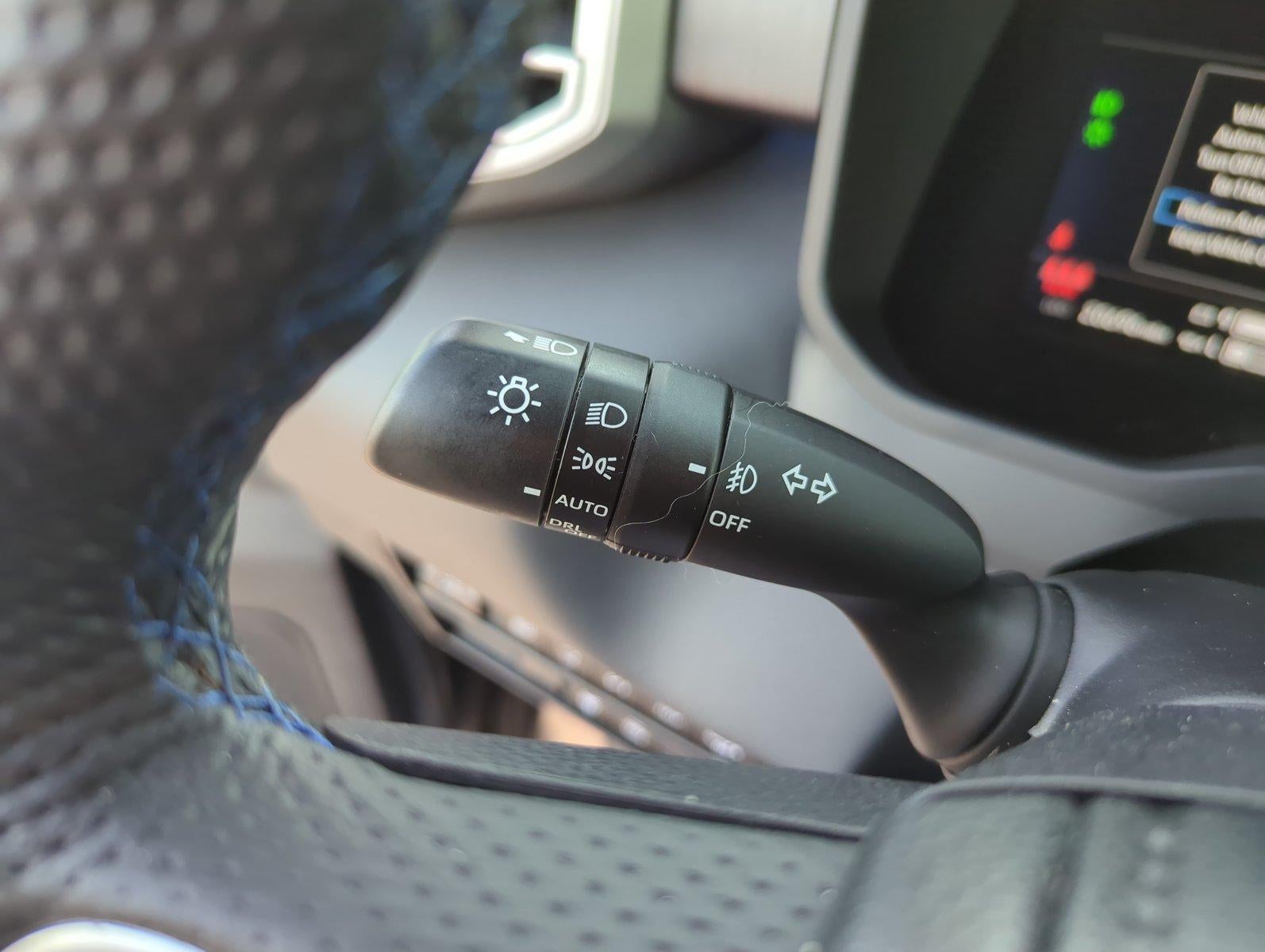 2022 Toyota Tundra 2WD 2WD Platinum CrewMax 5.5' Bed (SE)