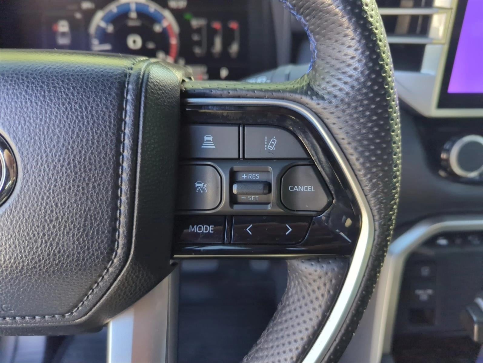 2023 Toyota Tundra 2WD 2WD Platinum CrewMax 5.5' Bed (SE)