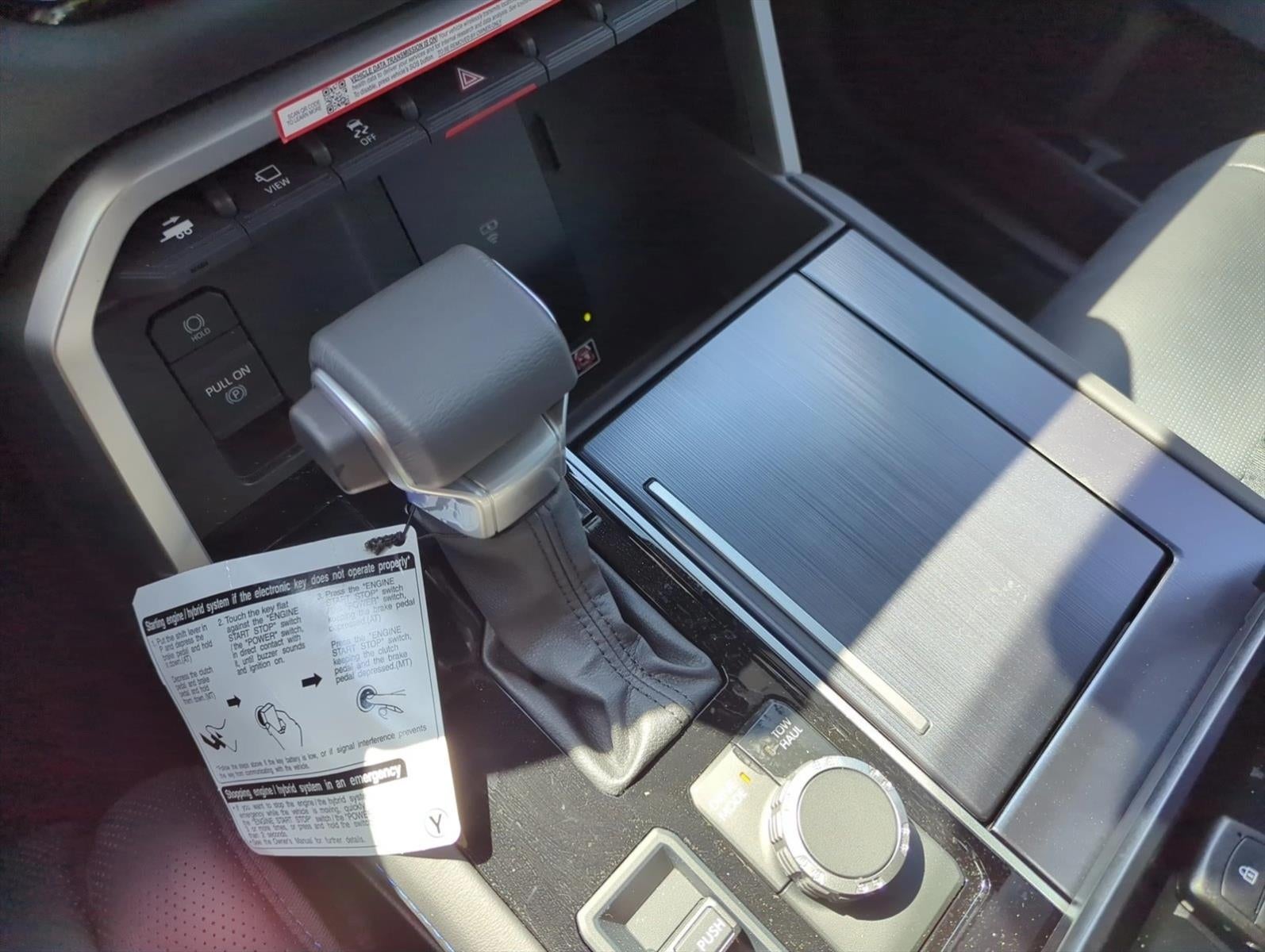 2025 Toyota Tundra 4WD 4WD Platinum CrewMax 5.5' Bed (Natl)