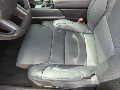 2025 Toyota Tundra 4WD 4WD Platinum Hybrid CrewMax 5.5' Bed (Natl)