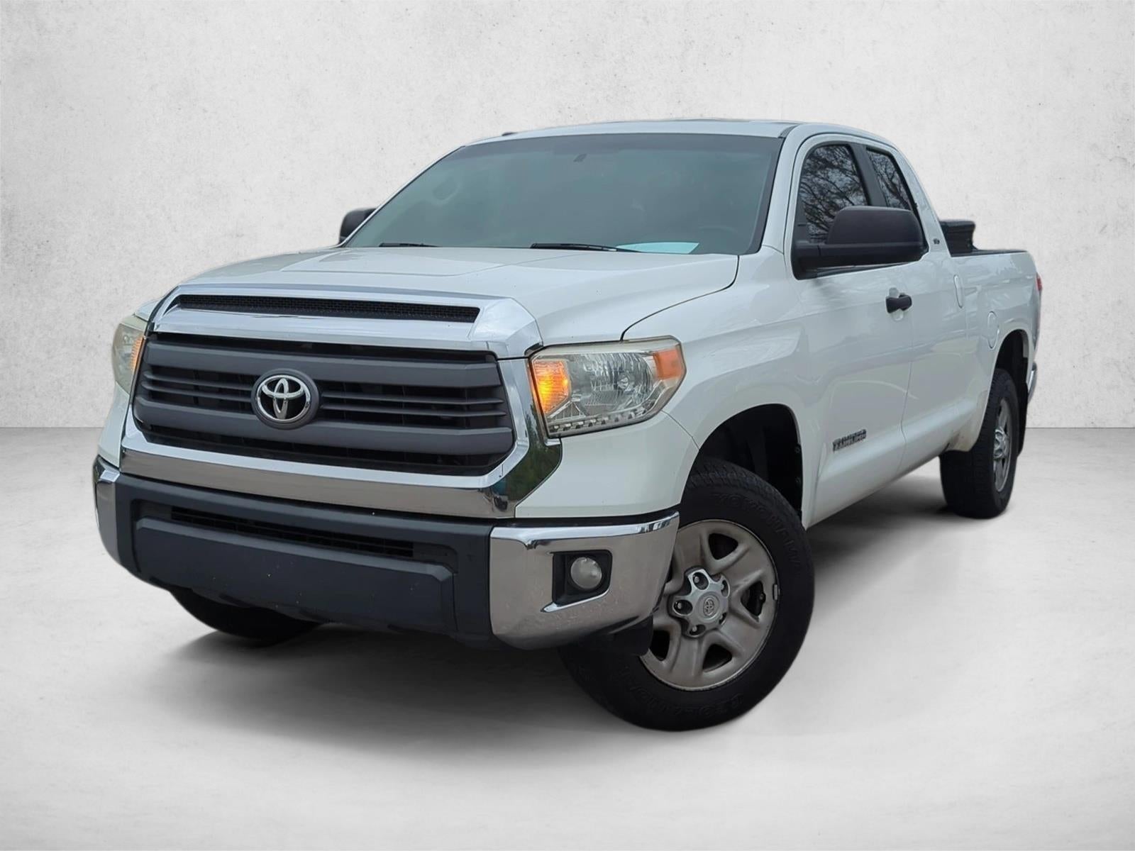 2015 Toyota Tundra 2WD Truck 2WD Double Cab Standard Bed 4.6L V8 SR5 (Natl)
