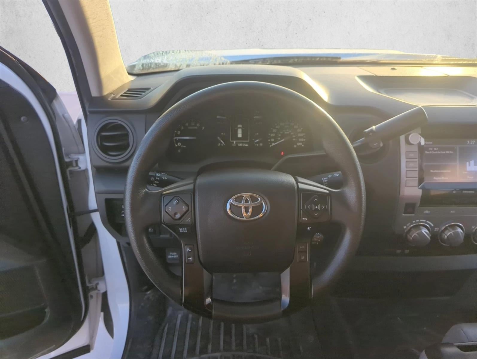 2021 Toyota Tundra 2WD 2WD SR Double Cab 6.5' Bed 5.7L (Natl)