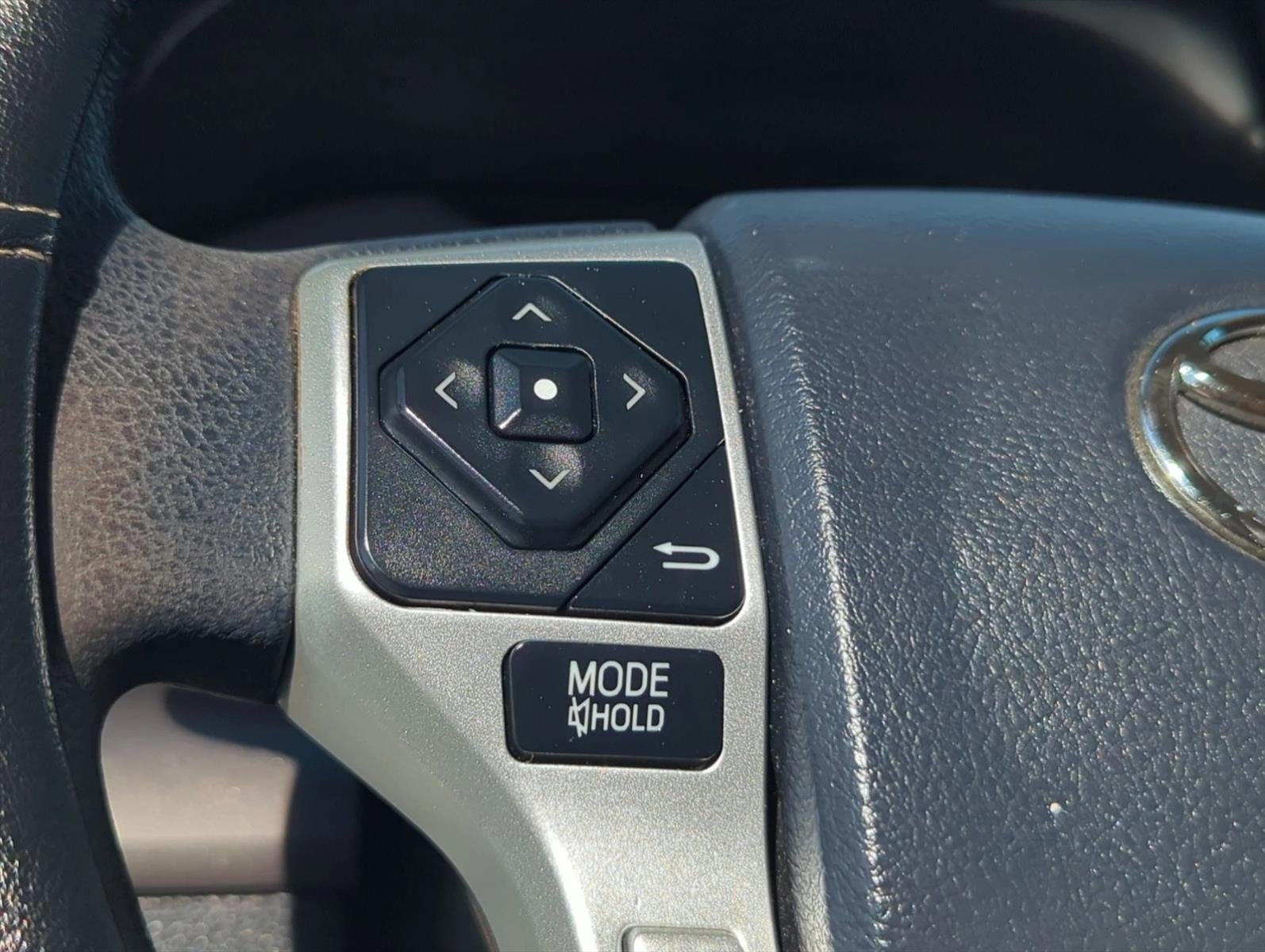 2014 Toyota Tundra 2WD Truck 2WD Double Cab Standard Bed 5.7L V8 SR5 (Natl)