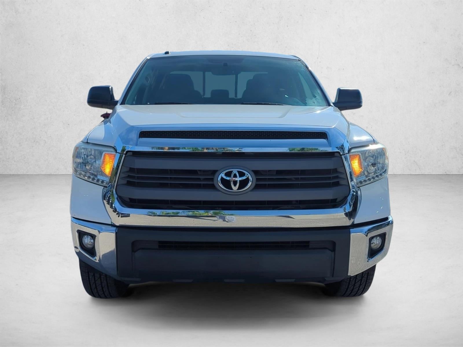 2014 Toyota Tundra 2WD Truck 2WD Double Cab Standard Bed 5.7L V8 SR5 (Natl)