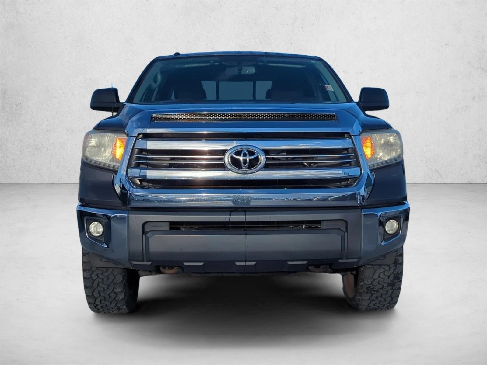 2017 Toyota Tundra 4WD 4WD SR5 Double Cab 6.5' Bed 5.7L FFV (Natl)