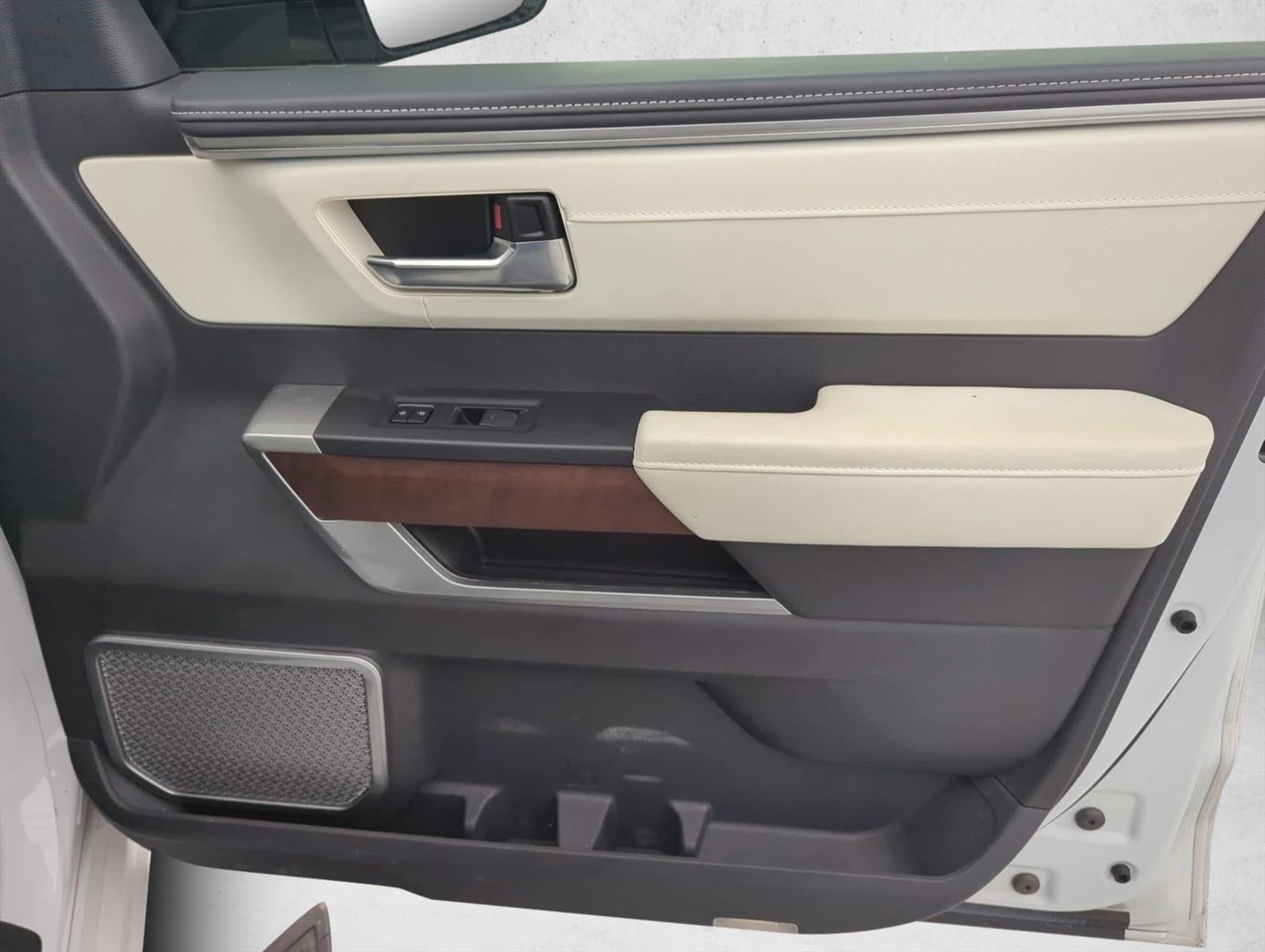 2024 Toyota Tundra 4WD 4WD Capstone Hybrid CrewMax 5.5' Bed (Natl)