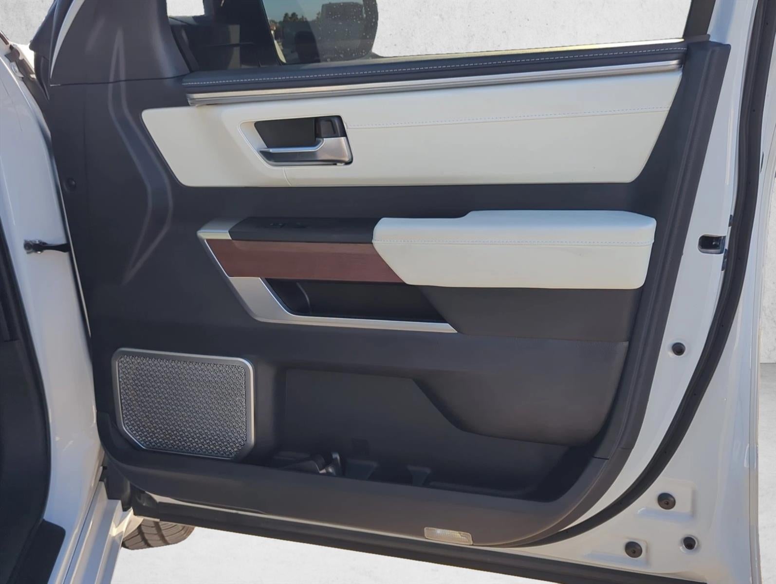 2023 Toyota Tundra 4WD 4WD Capstone Hybrid CrewMax 5.5' Bed (Natl)