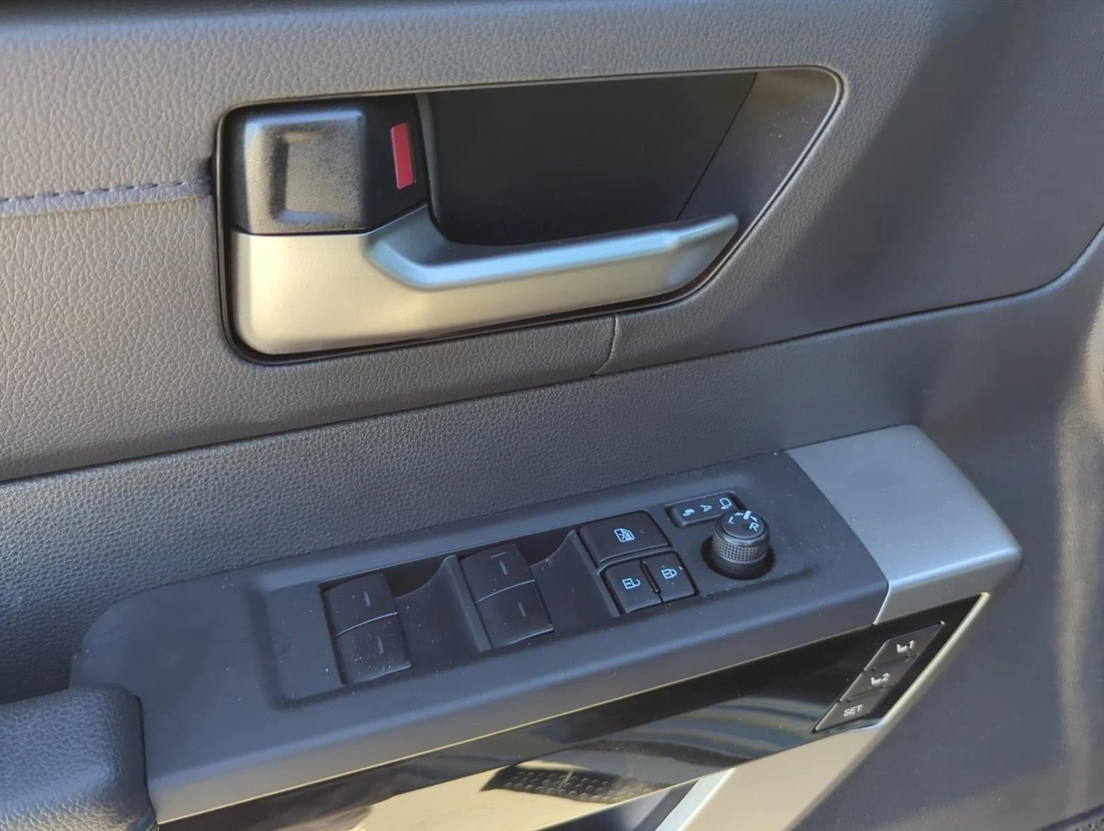 2025 Toyota Tundra 4WD 4WD Limited CrewMax 5.5' Bed (Natl)