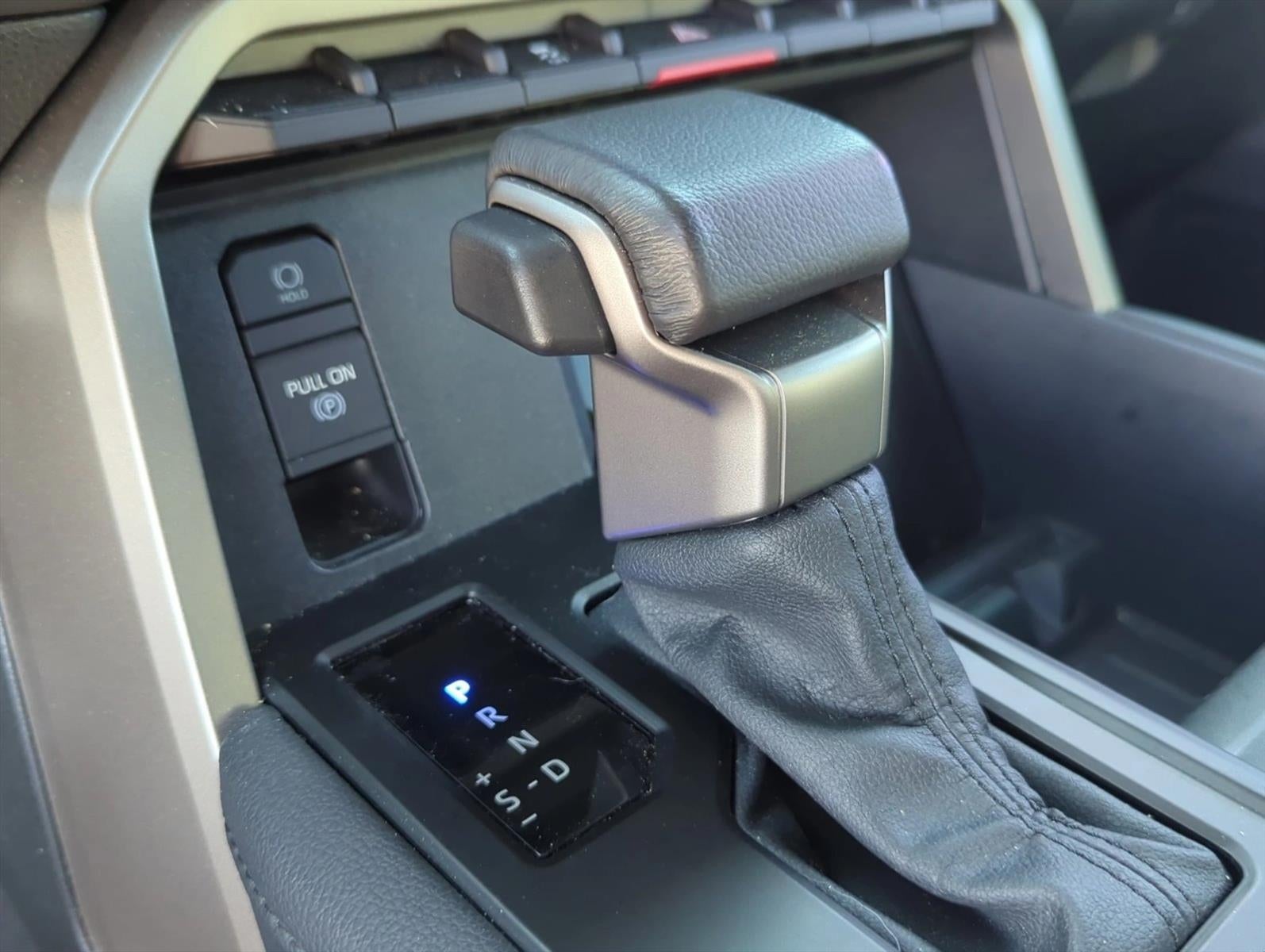 2025 Toyota Tundra 4WD 4WD Limited CrewMax 5.5' Bed (Natl)