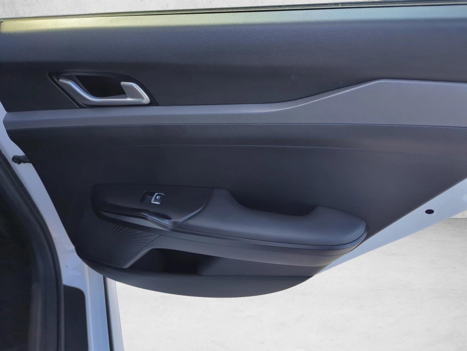2022 Kia K5 LXS Auto FWD