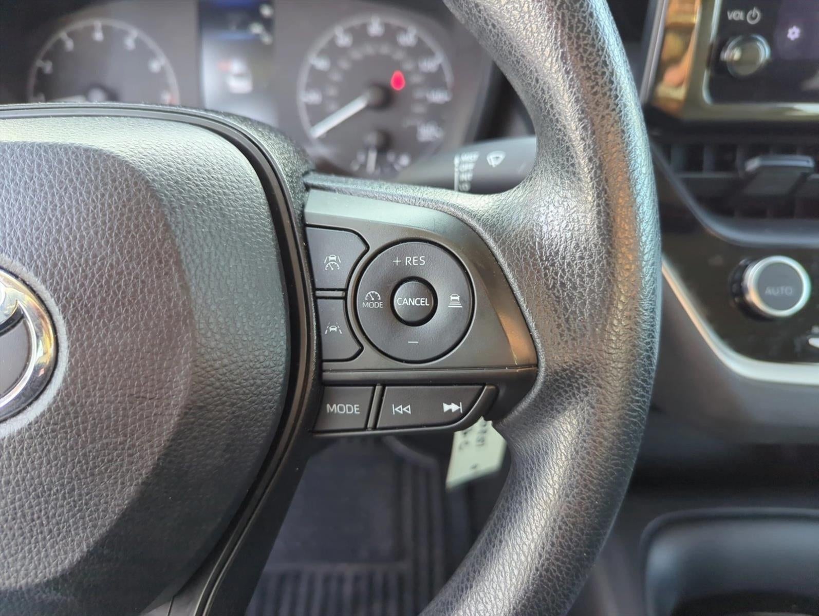 2024 Toyota Corolla LE CVT (Natl)