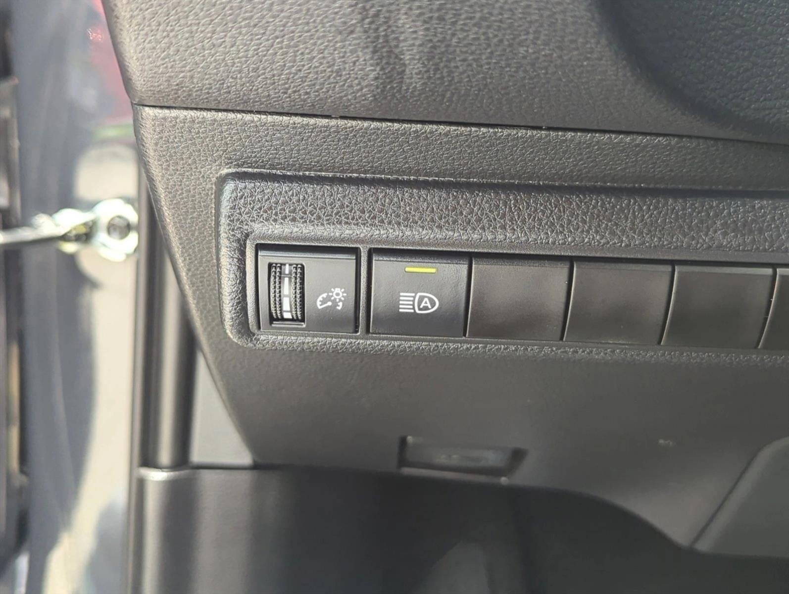 2025 Toyota Corolla LE CVT (Natl)
