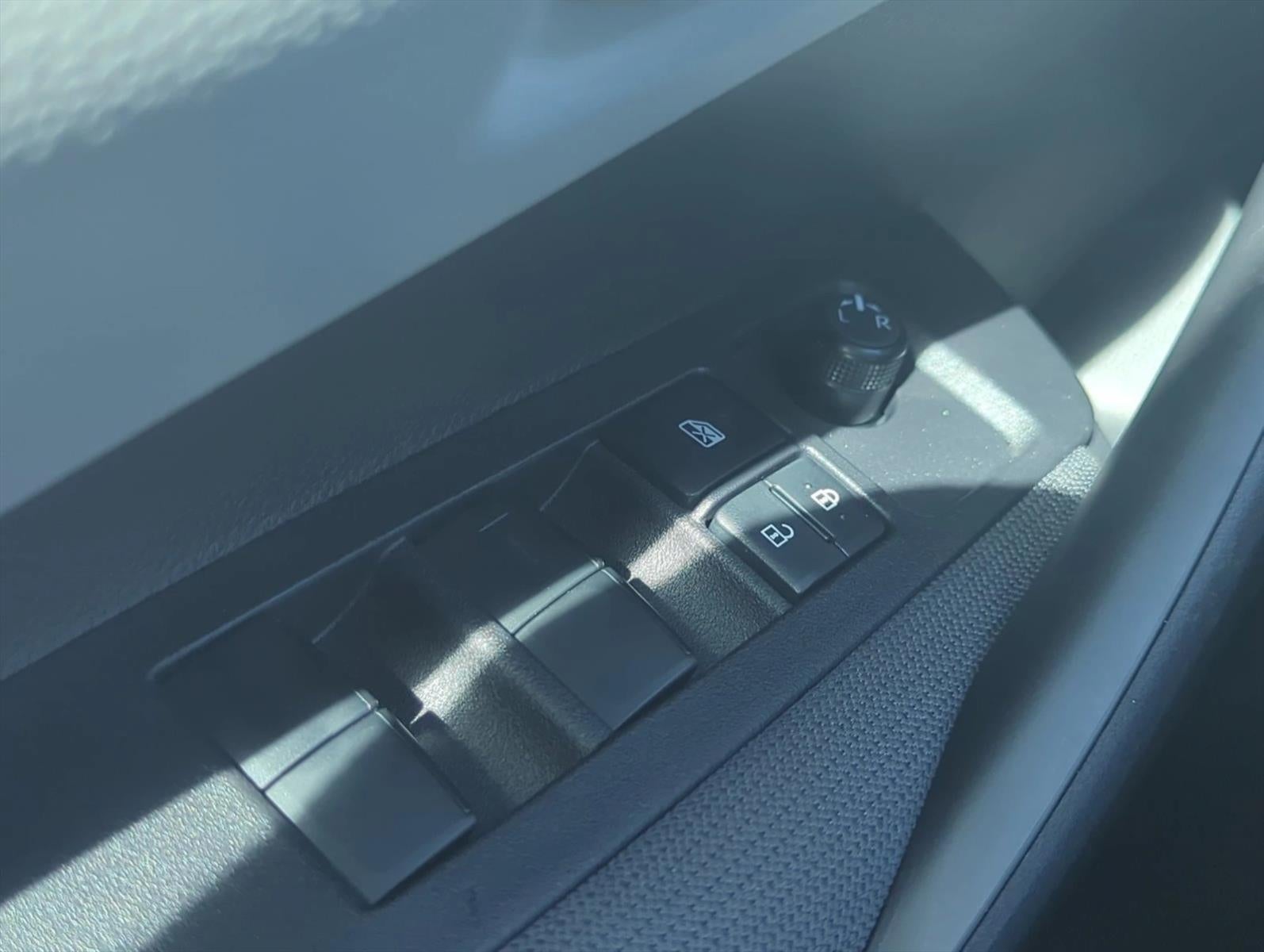 2026 Toyota Corolla LE CVT (Natl)