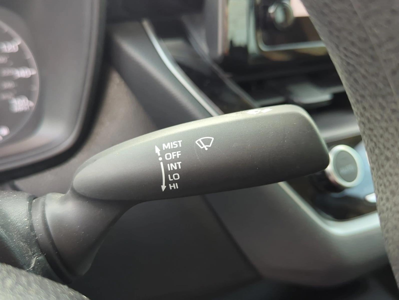 2023 Toyota Corolla LE CVT (Natl)