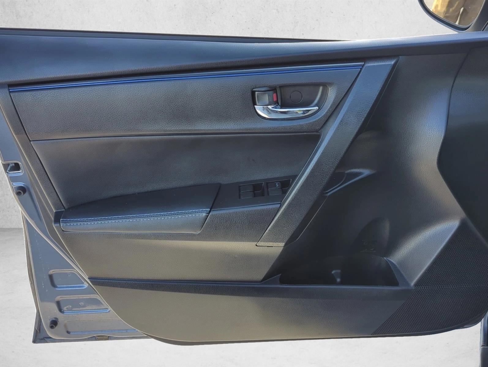 2019 Toyota Corolla SE CVT (Natl)