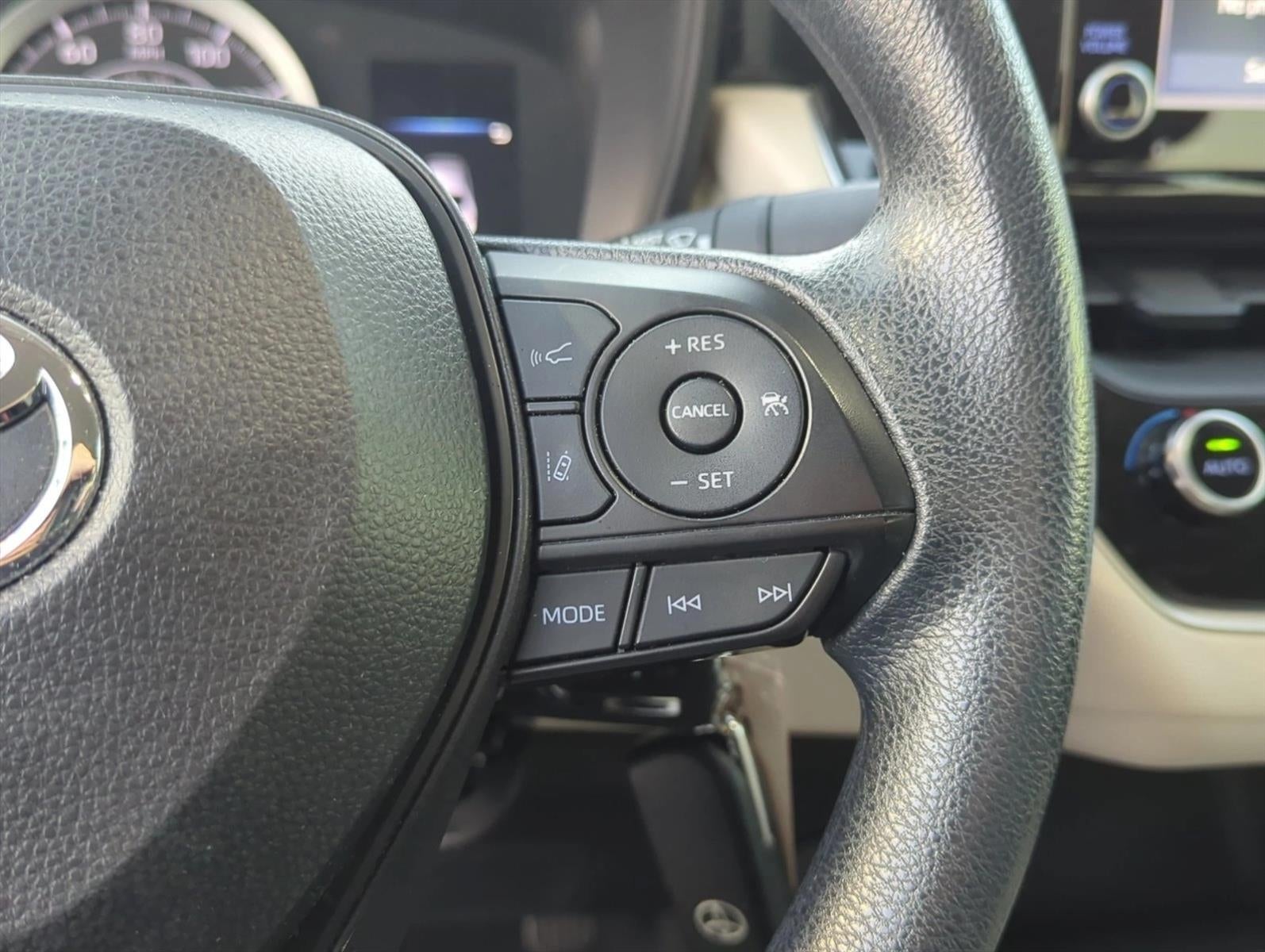 2022 Toyota Corolla LE CVT (Natl)