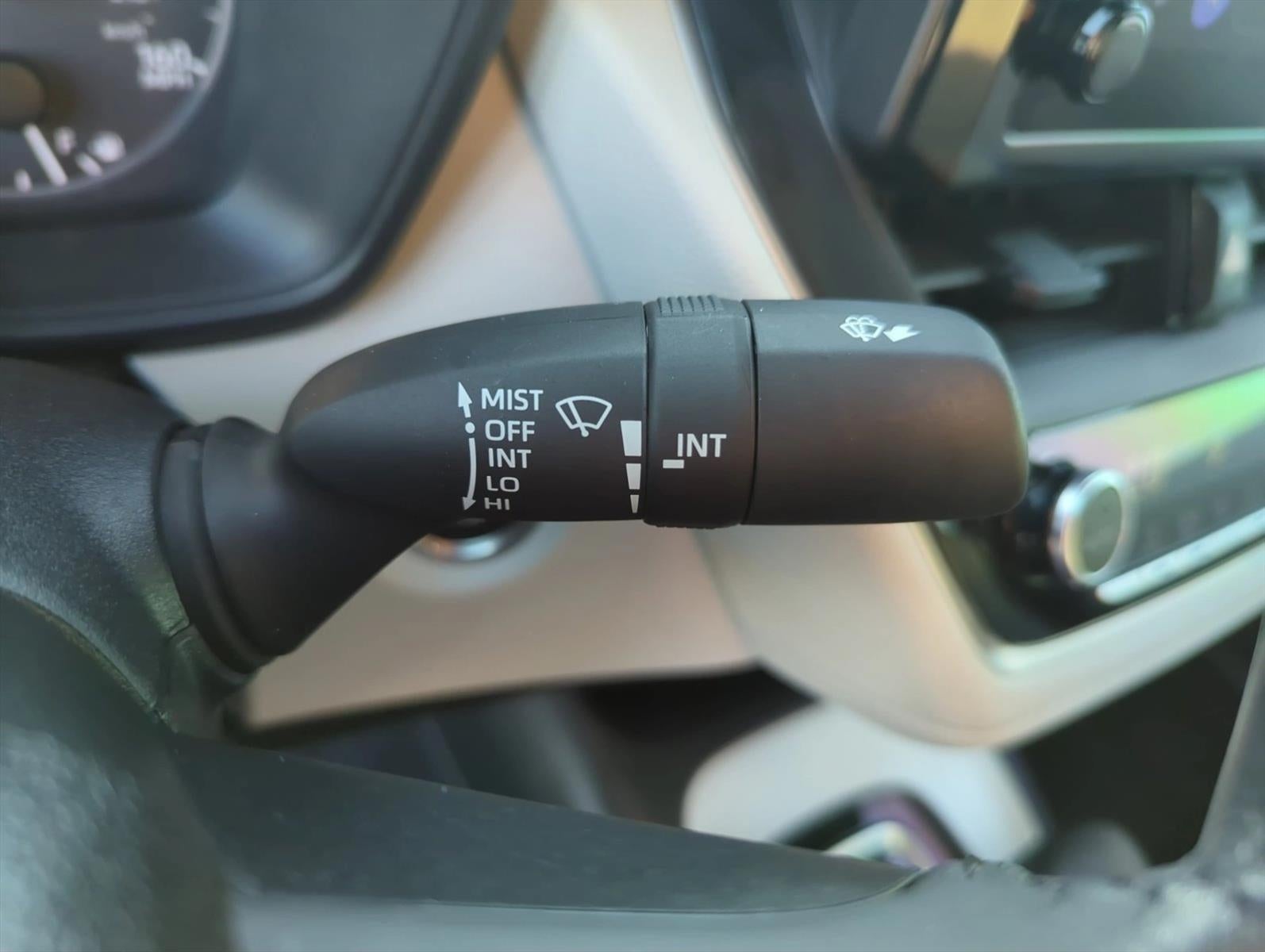 2024 Toyota Corolla SE CVT (Natl)