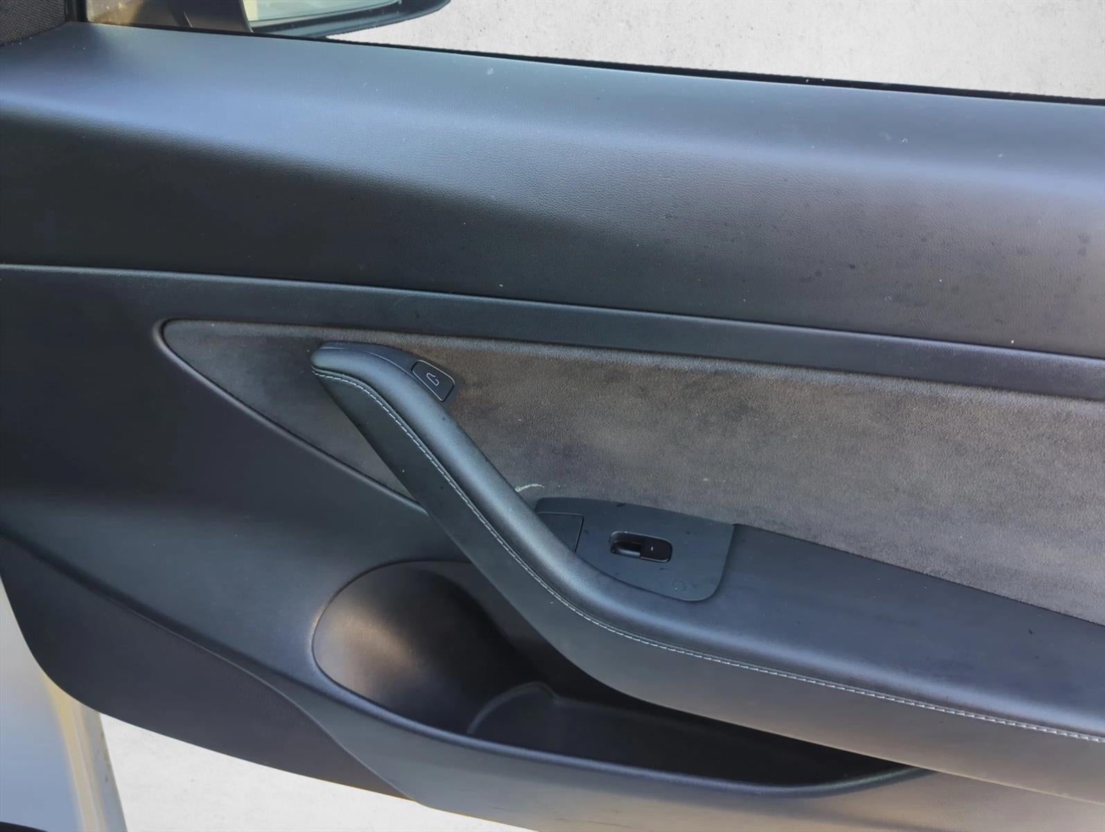 2021 Tesla Model 3 Standard Range Plus RWD