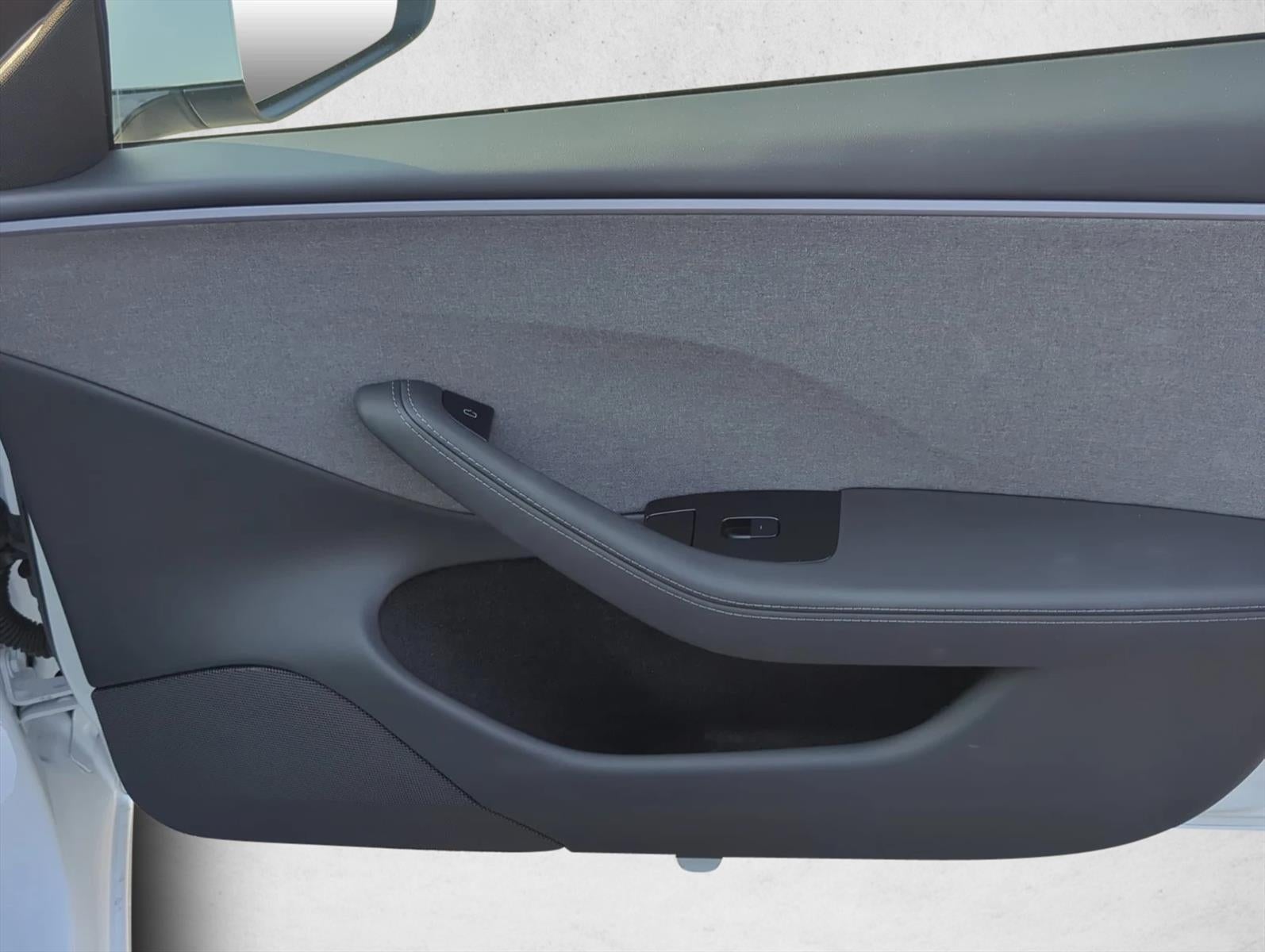 2025 Tesla Model 3 Standard RWD
