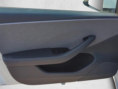 2025 Tesla Model 3 Standard RWD