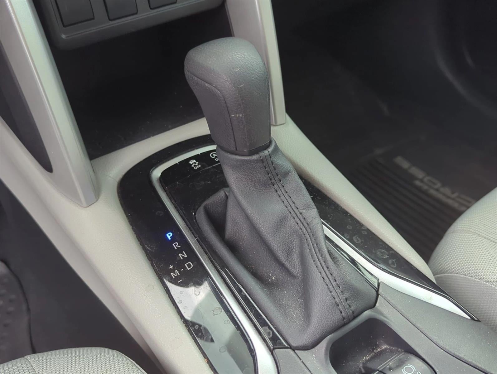 2025 Toyota Corolla Cross L 2WD (Natl)