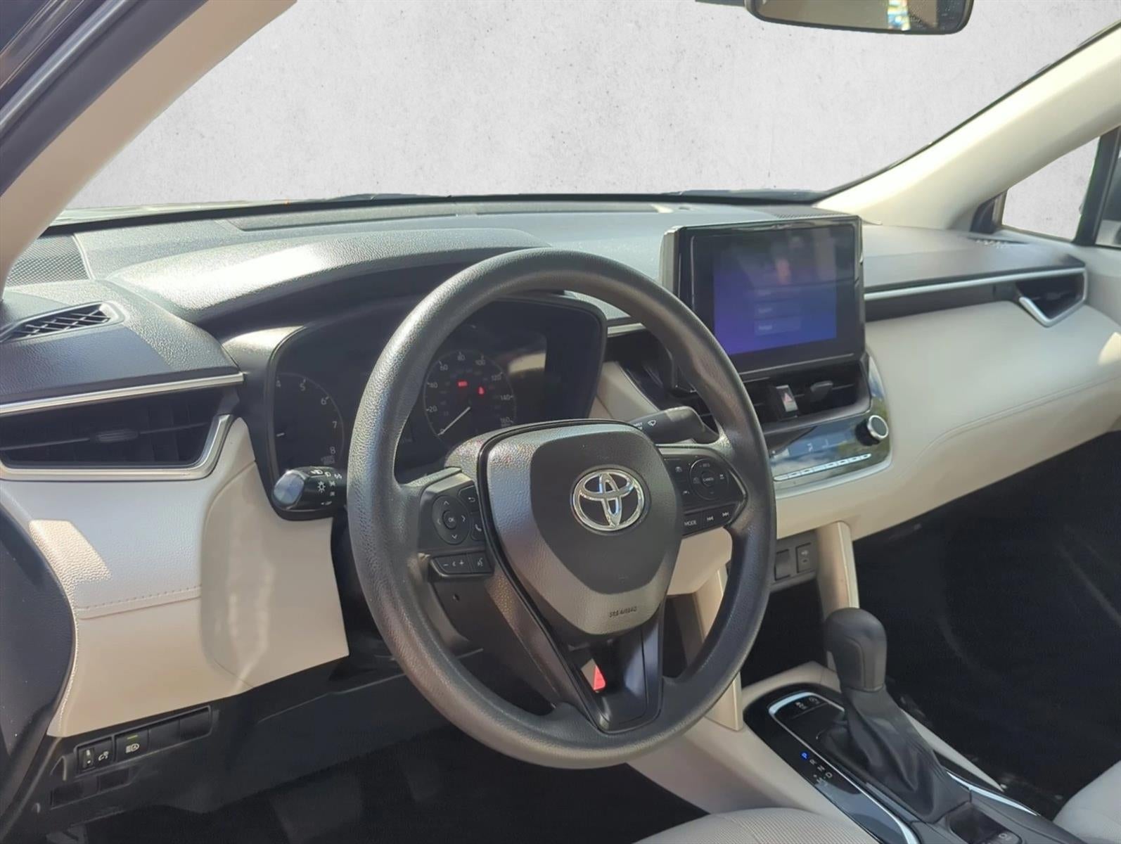 2024 Toyota Corolla Cross L 2WD (Natl)