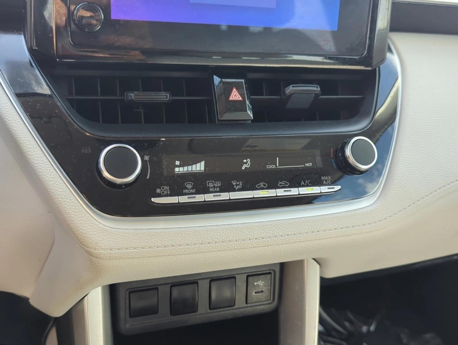 2024 Toyota Corolla Cross L 2WD (Natl)