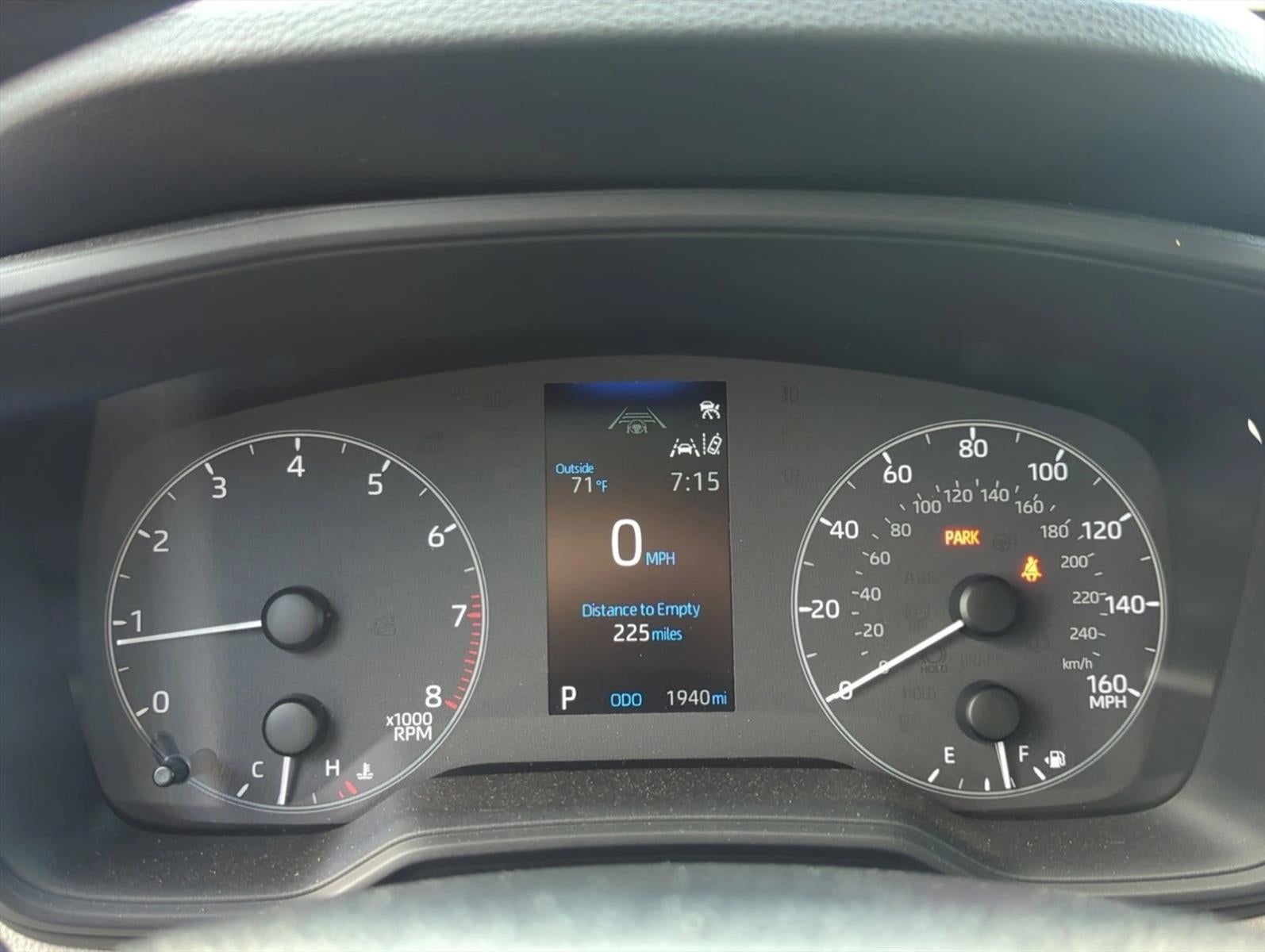 2025 Toyota Corolla Cross L 2WD (Natl)