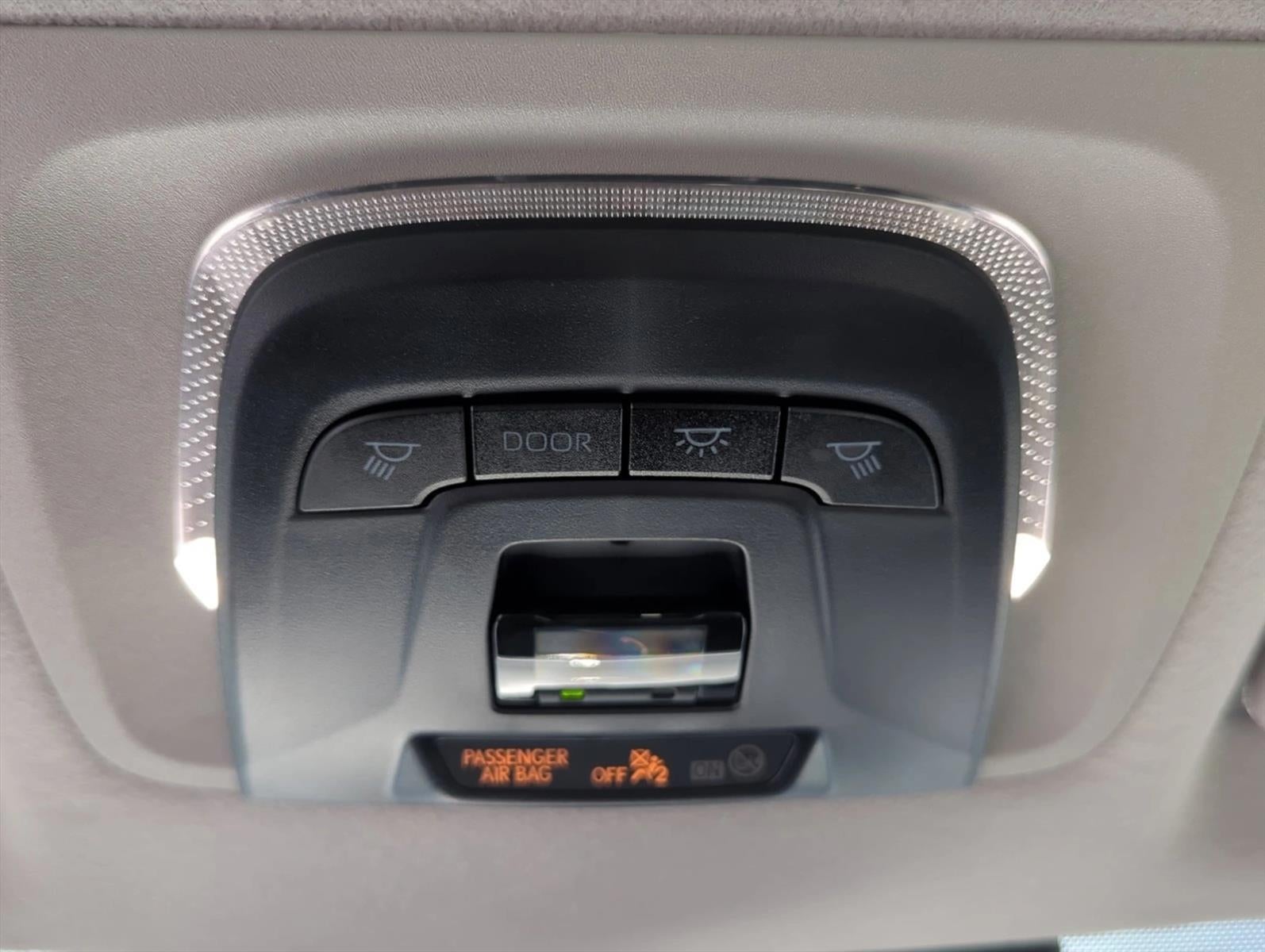 2025 Toyota Corolla Cross L 2WD (Natl)