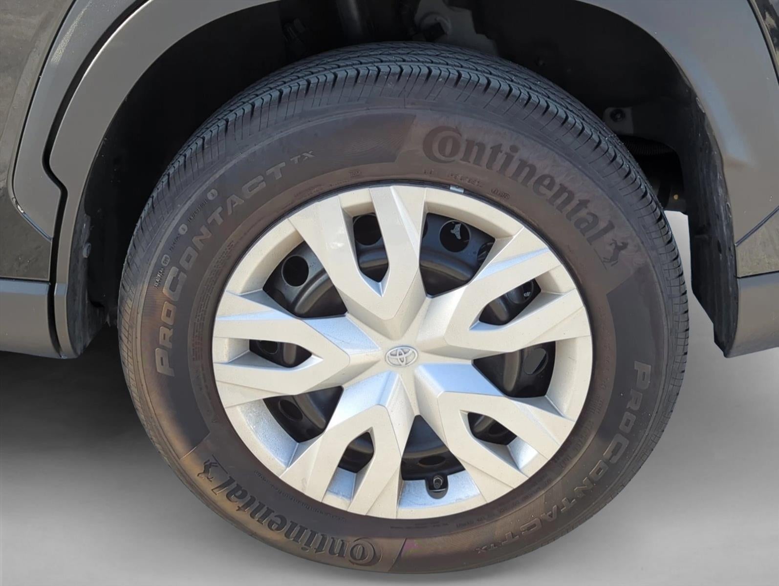 2025 Toyota Corolla Cross L 2WD (Natl)